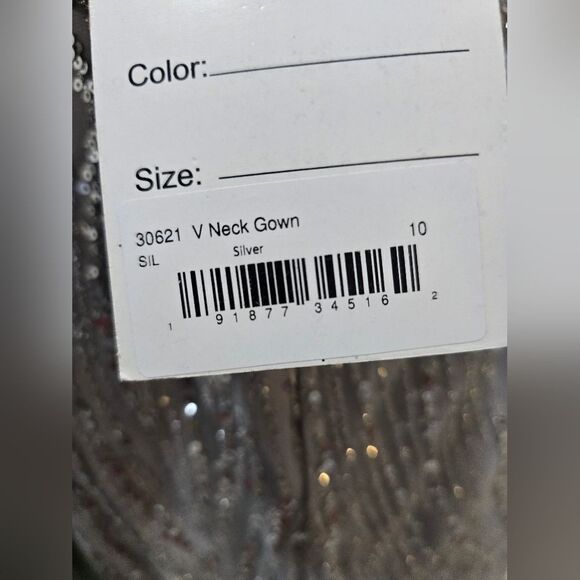 Mac Duggal 30621 Embellished V-neck Thigh Slit Evening Gown NWT sz 10 Silver - Picture 8 of 9